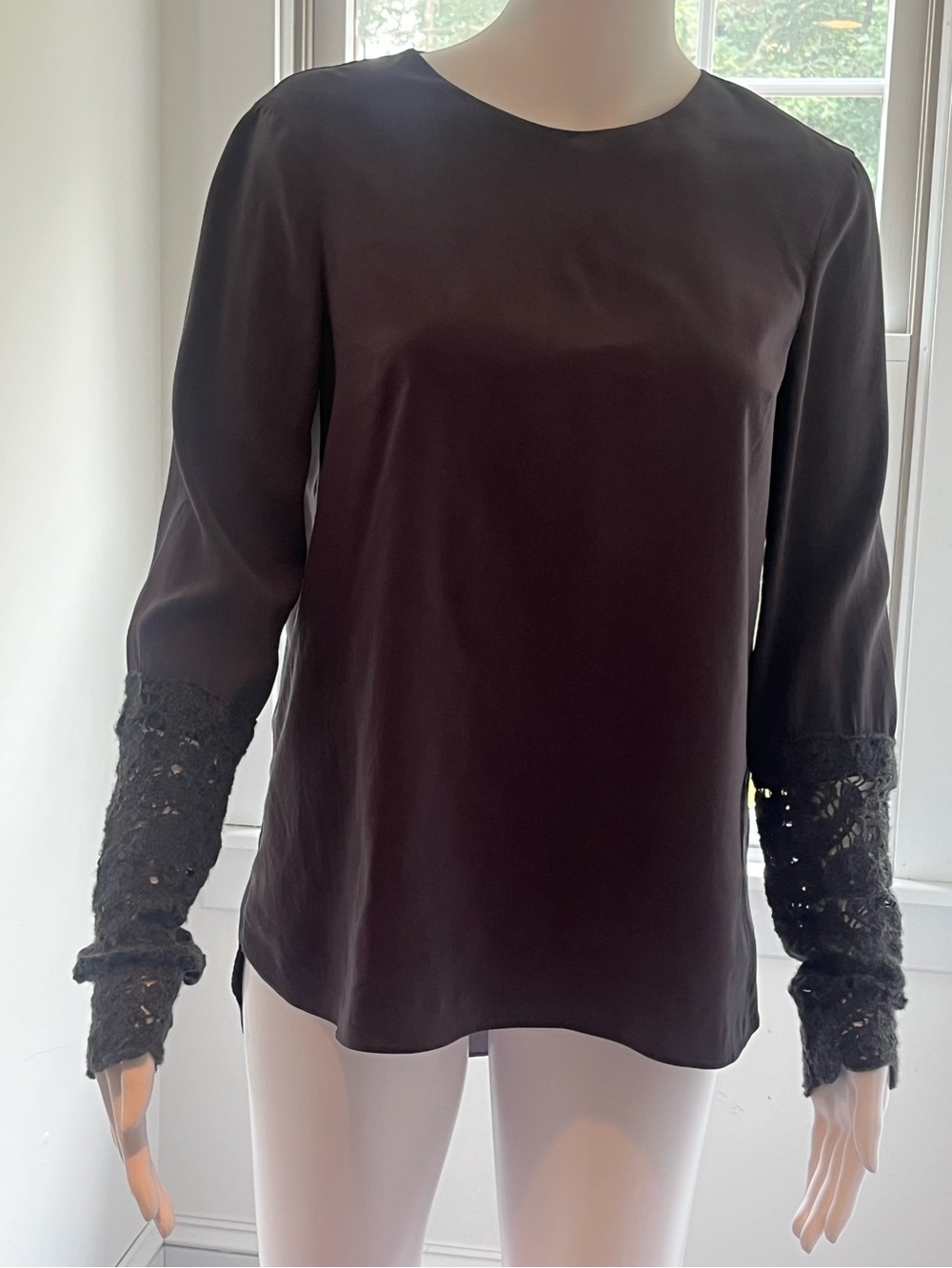 Brunello Cucinelli anthracite silk Long-Sleeve Blouse with cashmere lace cuffs